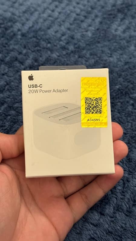 Apple 20W Fast Adapter USB-C Original NEW SEALED Packed 0