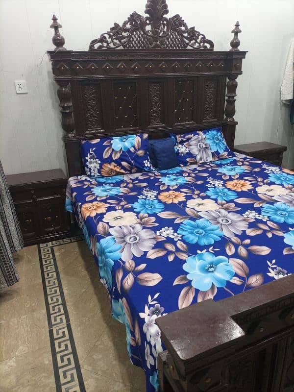 Chinyoti Bed and Dressing (Polished) 3