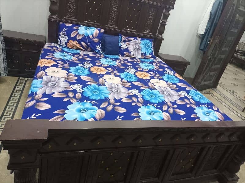 Chinyoti Bed and Dressing (Polished) 4