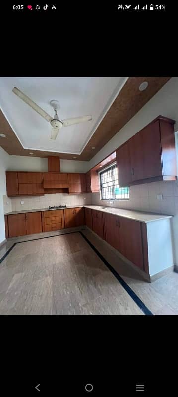 10 Marla House Available for Rent DHA phase 3 Z Block 4