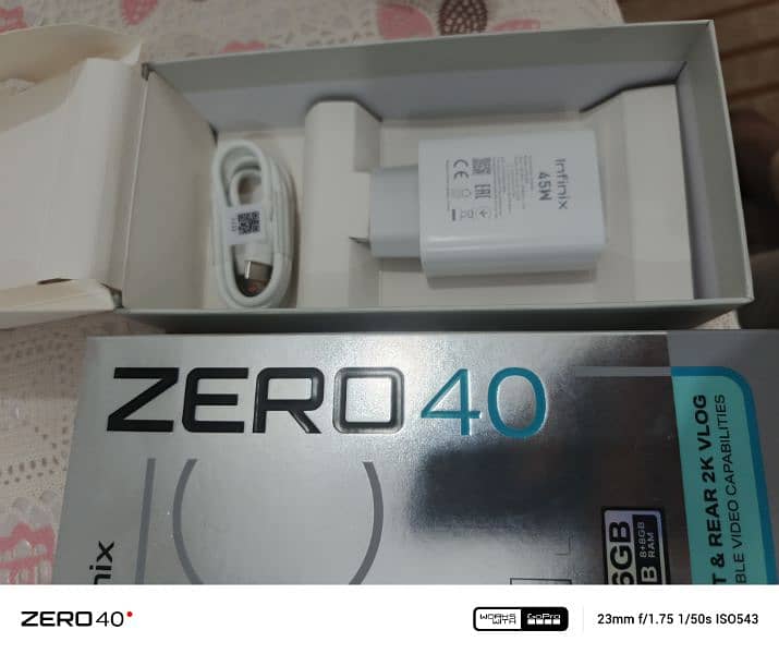 infinix zero 40 pro black color only 5 days used exchange only I phone 3