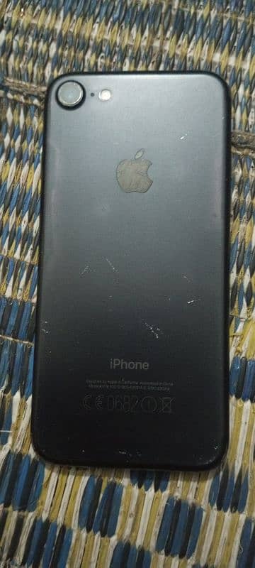 iphone 7 32 GB pta approved 5