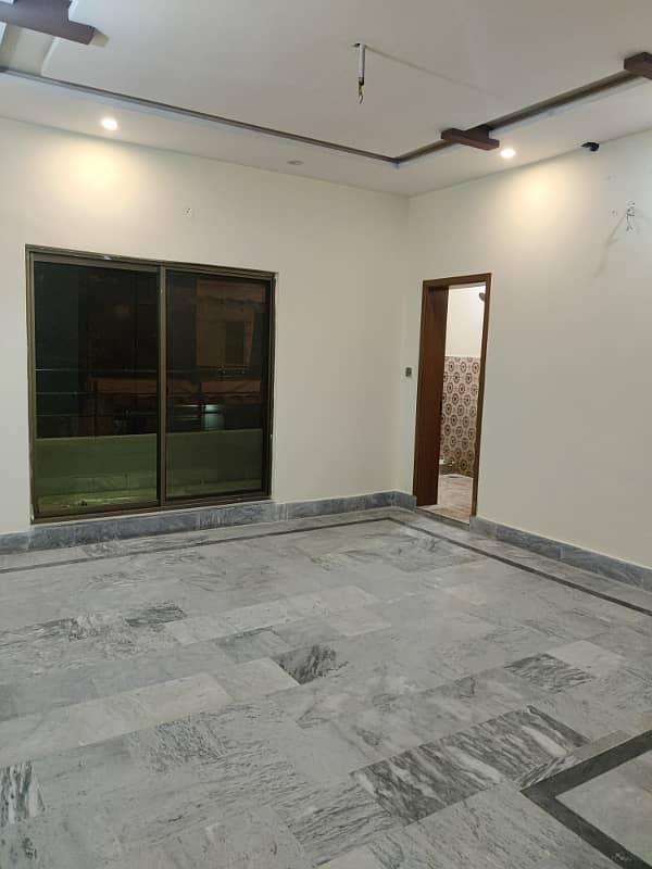 IQBAL TOWN 10 MARLA UPPER PORTION URGENT FOR RENT IN PRIME LOCATION 12