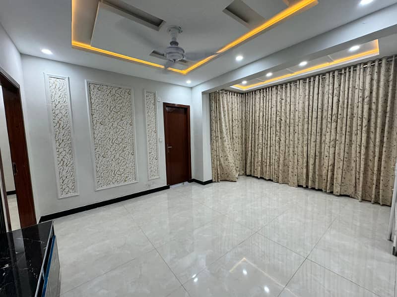 G/11 PHA 1st floor 865sq 2bed apartment available for sale real piks 1