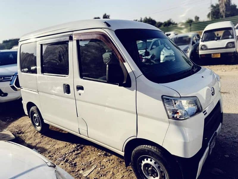 Daihatsu Hijet 2019 1