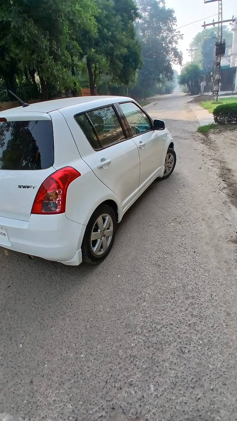 Suzuki Swift 2019 13