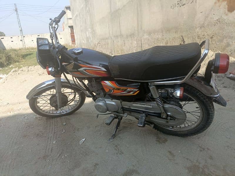 Honda CG125 (2022 Model) 3