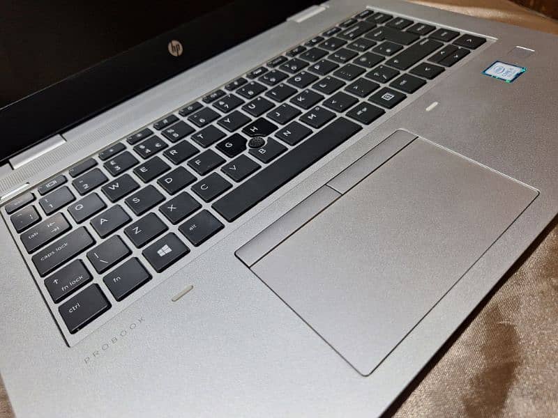 HP Probook 640 G5 excellent condition for sale 8