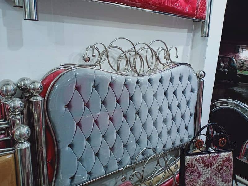 IRON OR STEEL BEDS ON WHOLE SALE RATE 28 THOUSAND TO 45 THOUSAND 3