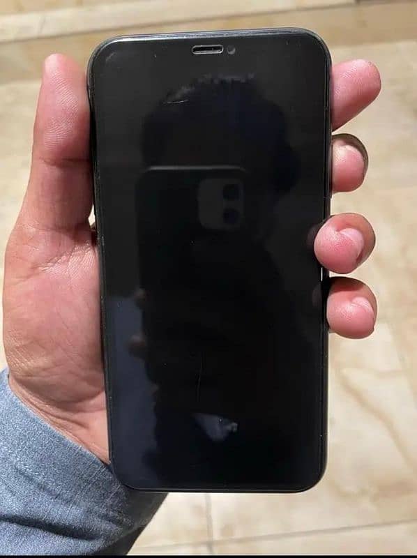 iphone 11 64gb jv 4 month sim time 3