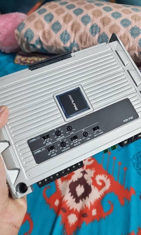 Alpine PDR-F50 4 Channel Amplifier 2