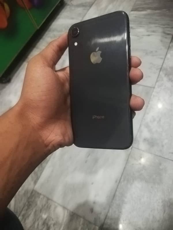 iphone xr 64 gb 03453132089 only watsapp 1