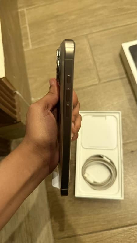 Iphone 15pro Max 256 GB, PTA Approved, LLA, Natural titanium 1