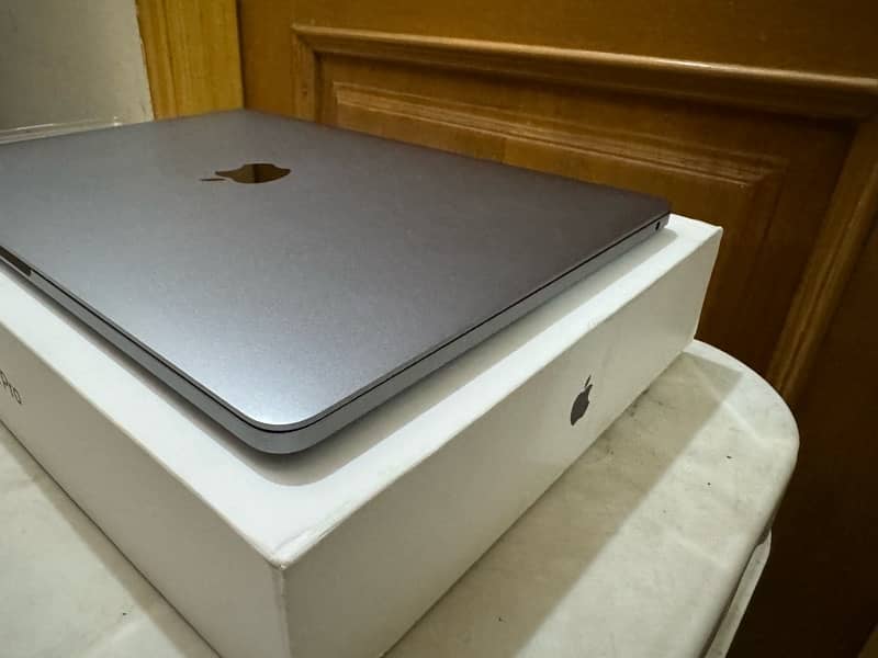 MACBOOK PRO 2020 M1 3