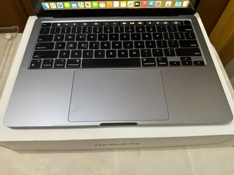 MACBOOK PRO 2020 M1 6