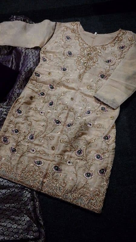 embroidery shirt with stones and jamawar trouser 3