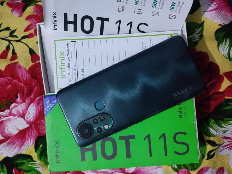 Infinix hot 11s 4 128 with box urgent sale 15