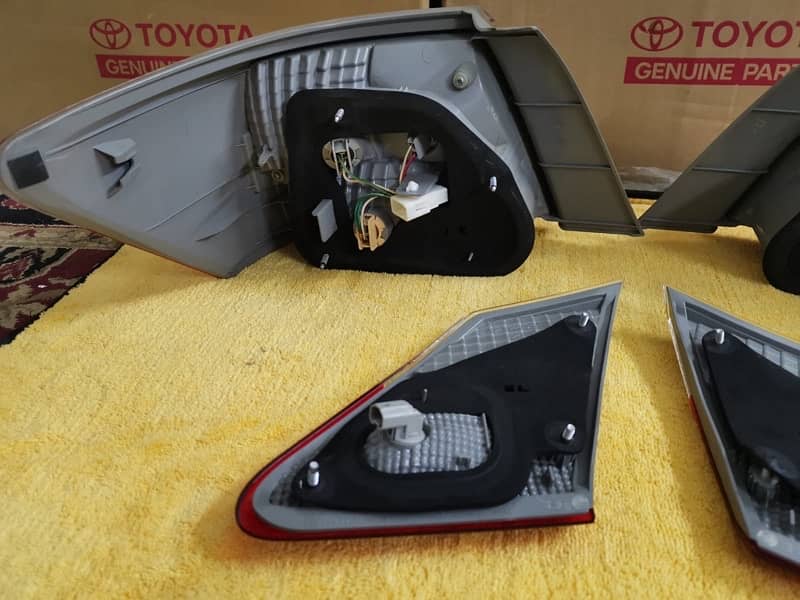 Toyota Premio Headlight Backlight Foglight Cover , Grill 7