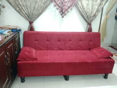 I'm selling my new sofa combad