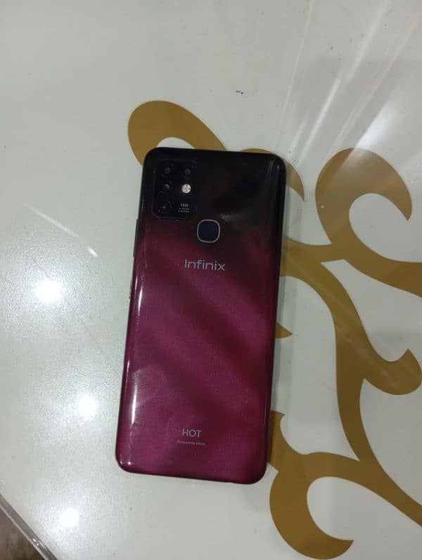 Infinix hot 10 , 6 , 128 1