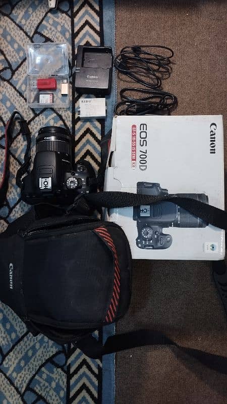 Canon EOS 700D with 18-55mm STM Lens - Excellent Condition (9.5/10) 17