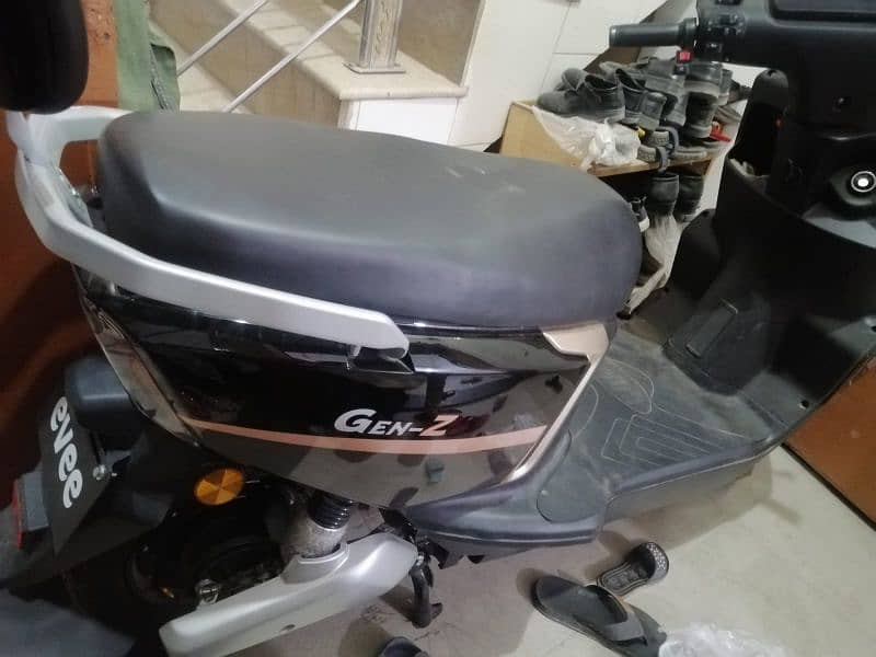 Genz evee scooty for sale 0