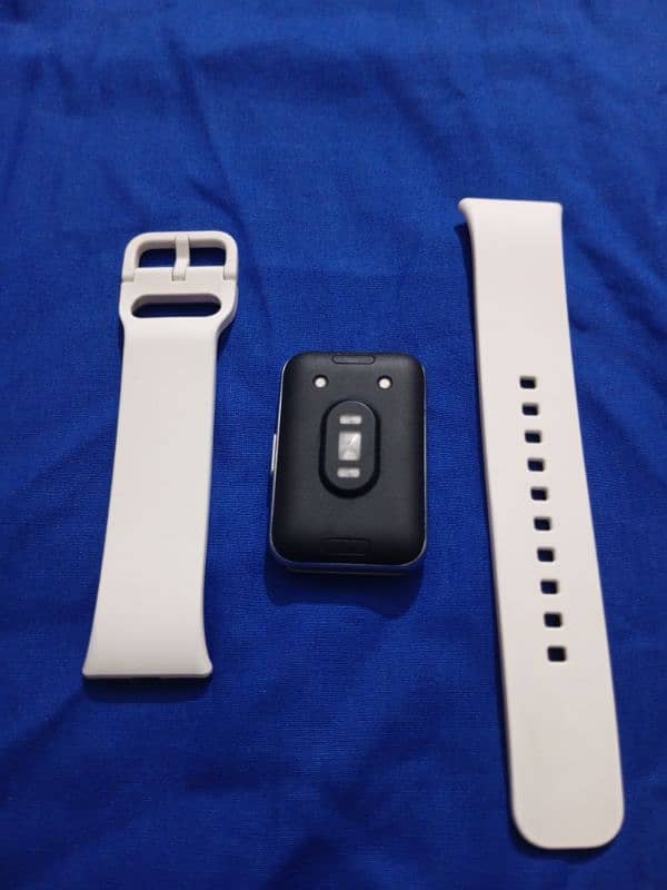 Galaxy Fit 3 smart watch 03132714402. 2