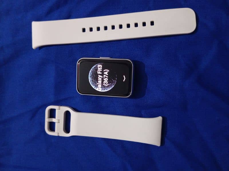 Galaxy Fit 3 smart watch 03132714402. 4