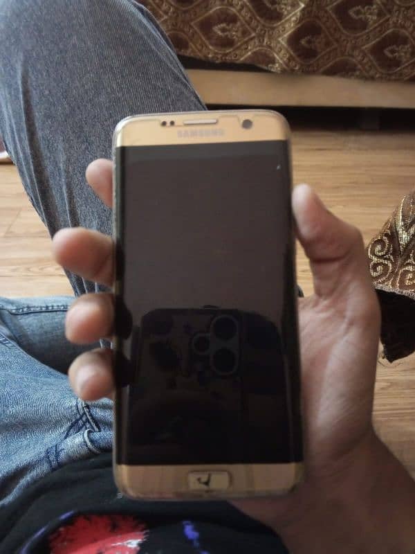 Samsung galaxy s7 egde 1