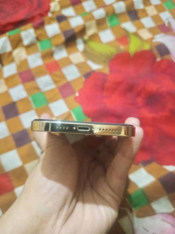 My iPhone 12 pro max 256gb rose gold 10/9.9 Non Pta Ufone sim Works 10