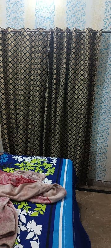 4 curtains for sale condition ok ha 1 month pehly leye heyn 1