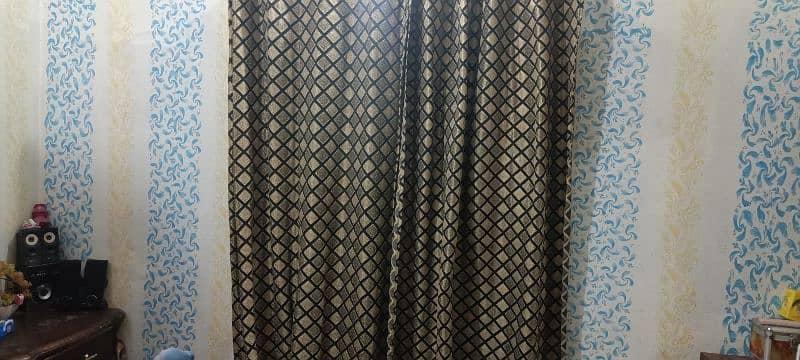 4 curtains for sale condition ok ha 1 month pehly leye heyn 3