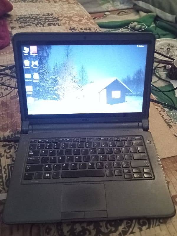 Dell latitude 3340 8