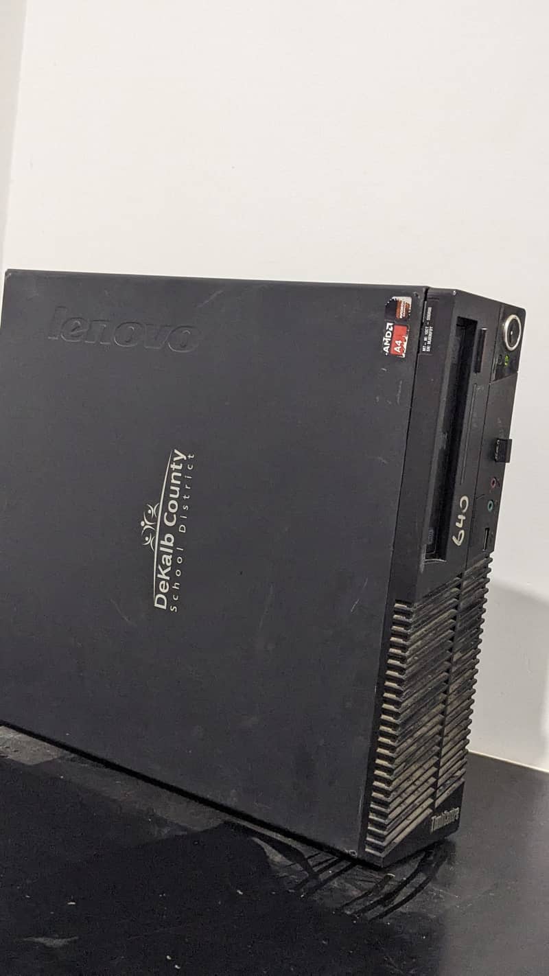 Lenovo Thinkcentre  M79 AMD A4 PRO-7300B 0