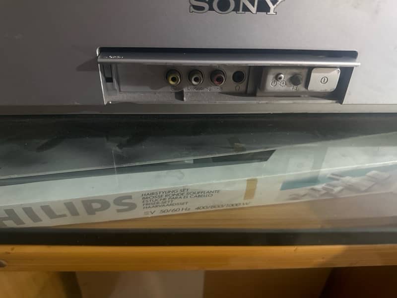 Sony TV not been for long excellent condition 3