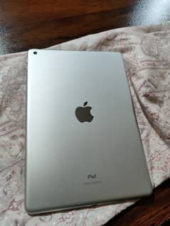 ipad 9th Gen 64 Gb box pack condition 0