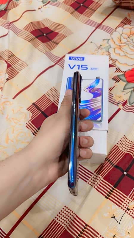 vivo v15 8/128 2