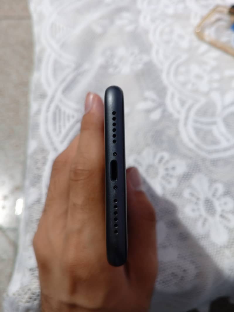 Iphone 11 Non PTA 8