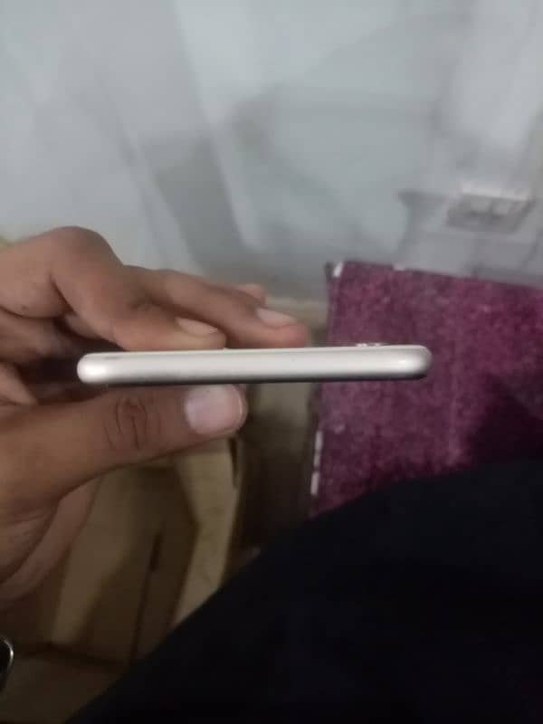 I phone 6plus pta appeared 4