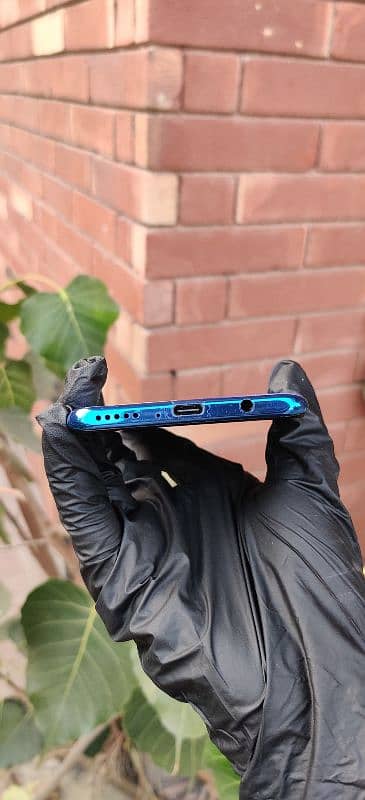 Huawei P30 Lite. . . . . 6/128gb. . . . . curved display 3