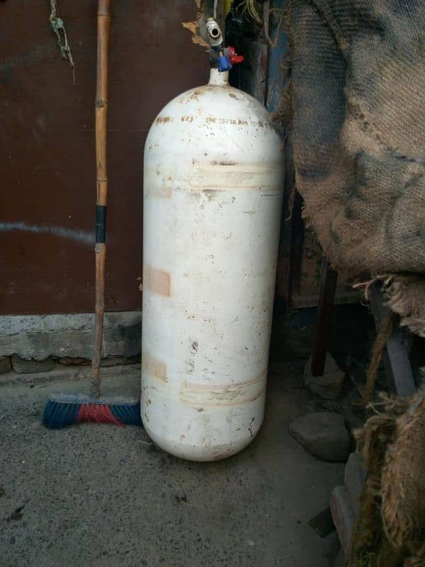 Cng/Lpg Cylinder with kit 1