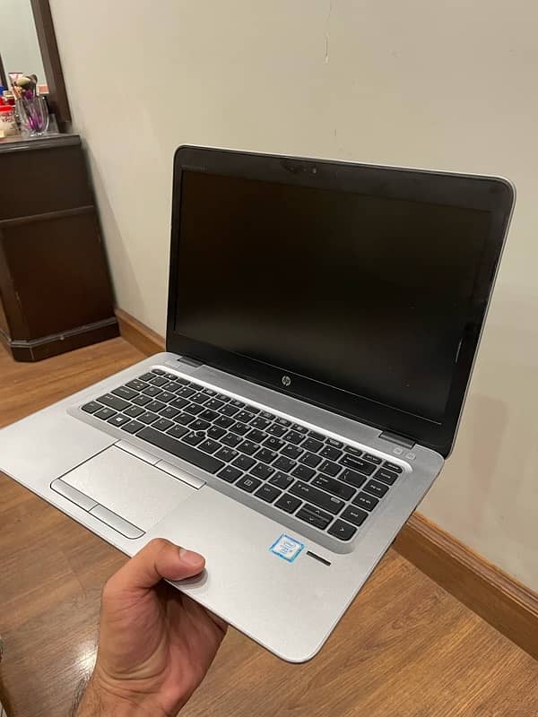 HP 840 G3 - 6th gen - 15-6300 - 16GB Ram - 2.40GHz 2.50 GHz 2