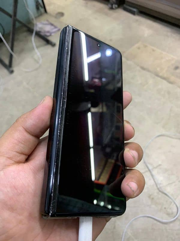 Samsung Galaxy Fold 3 Approved 1