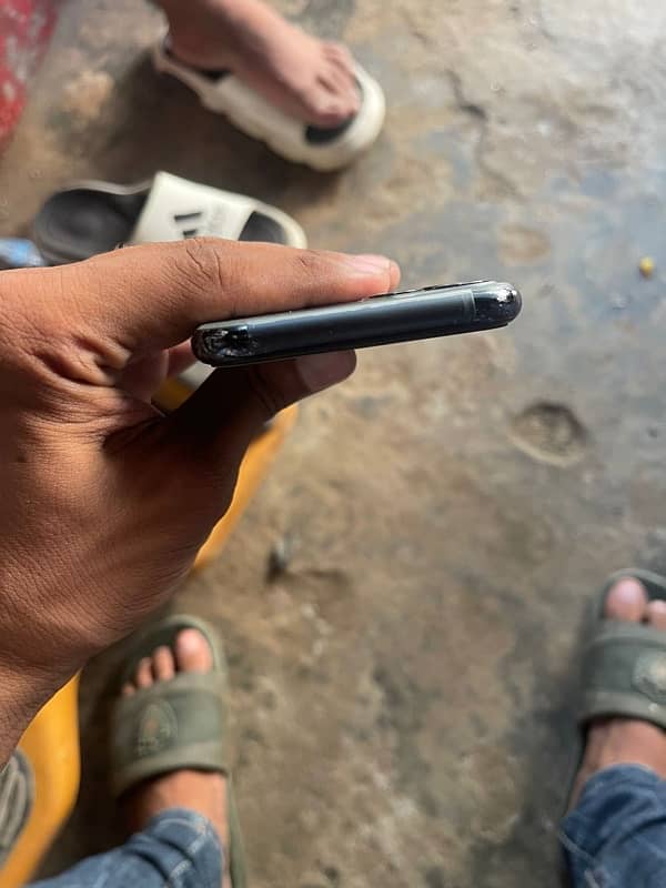 iPhone 11 Pro 64Gb NONPTA 4