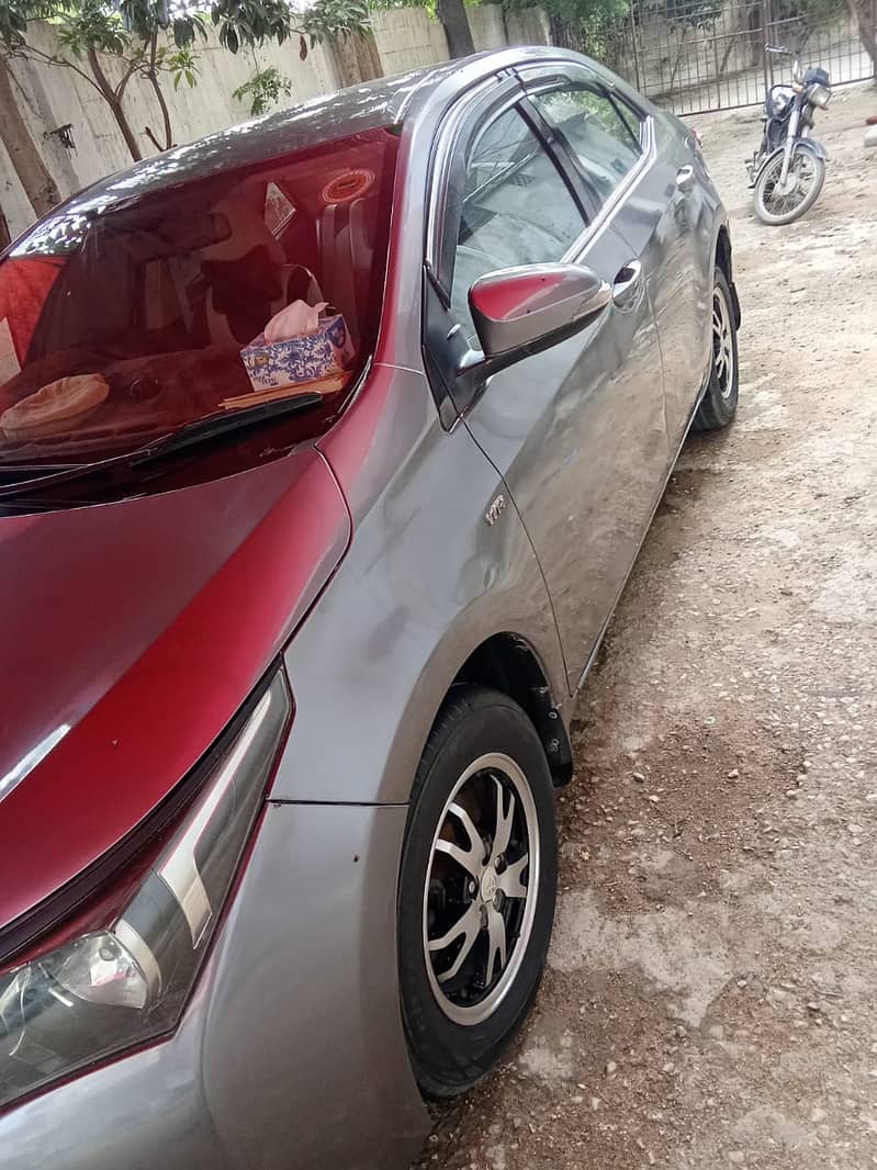 Toyota Corolla GLI 2016 New version urgent sale 1