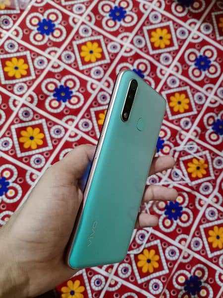 Vivo Y19 256Gb Rom+ 8Gb Ram. 5000mah Battery with Genman Charger & Box 2