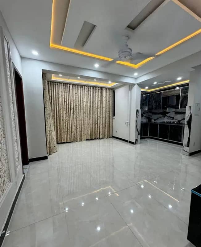 G-11/4 PHA D-Type Fully Renovated Tile Floor Flat For Sale 7