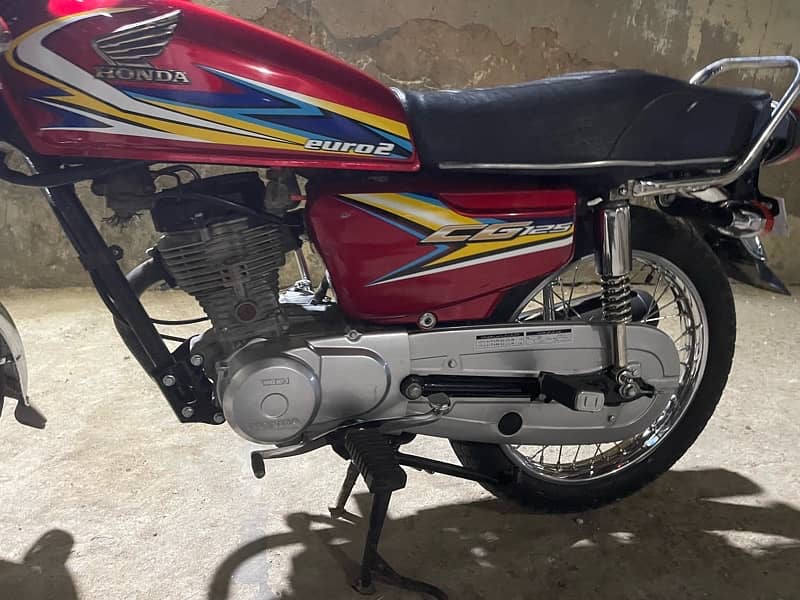 honda 125 new candition 9