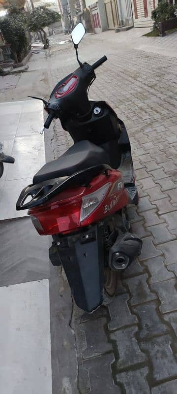 Automatic scooty for Girls 100CC 1