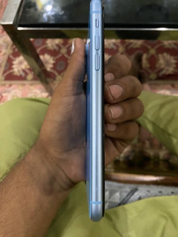 IPHONE XR NON PTA 3